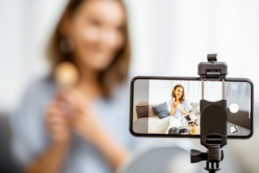 How To Save Cash On Advertising This 2023