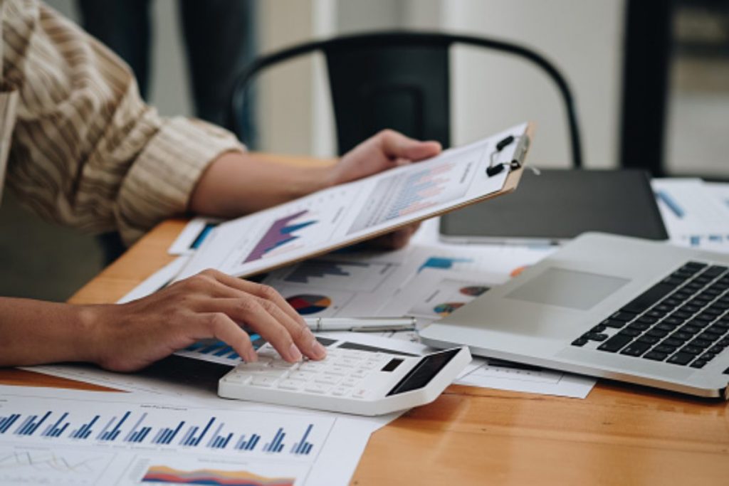 How Outsourcing Your Mortgage Processing Can Assist Your Enterprise Develop